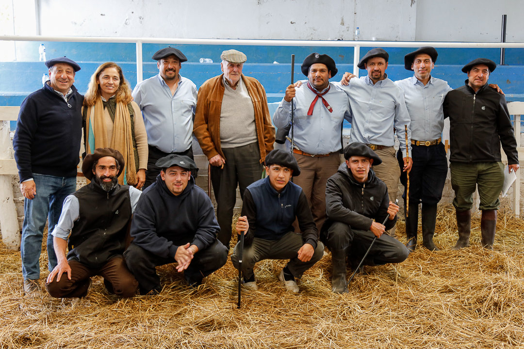 El equipo de Cabaña San Marón en el Segundo Remate Anual de la Cabaña en Gral Conesa, Rio Negro